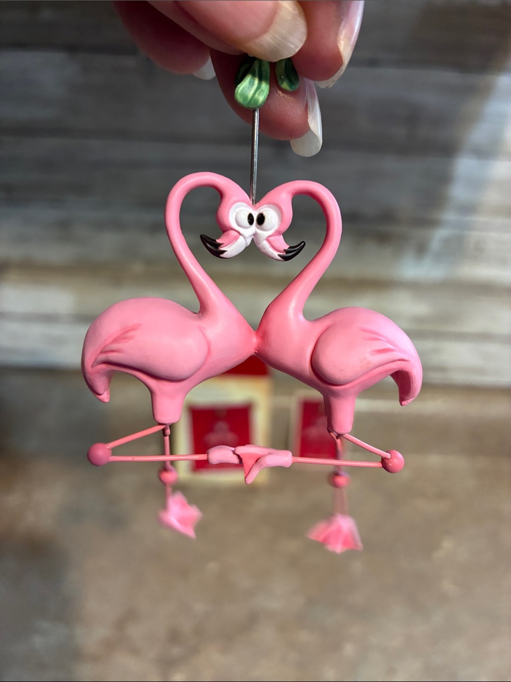 Hallmark Pink Flamingo 'Beak to Beak' Holiday Ornament - Picture 6 of 9